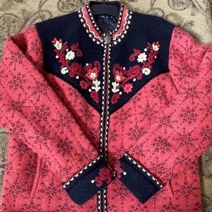 100% wool Icelandic /fully lined sweater jacket. Like new - NO pilling